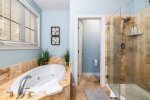 Sunset Island 5 Beachside Mews Third Level Master Bathroom